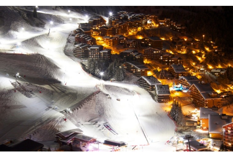 800x500 Night piste