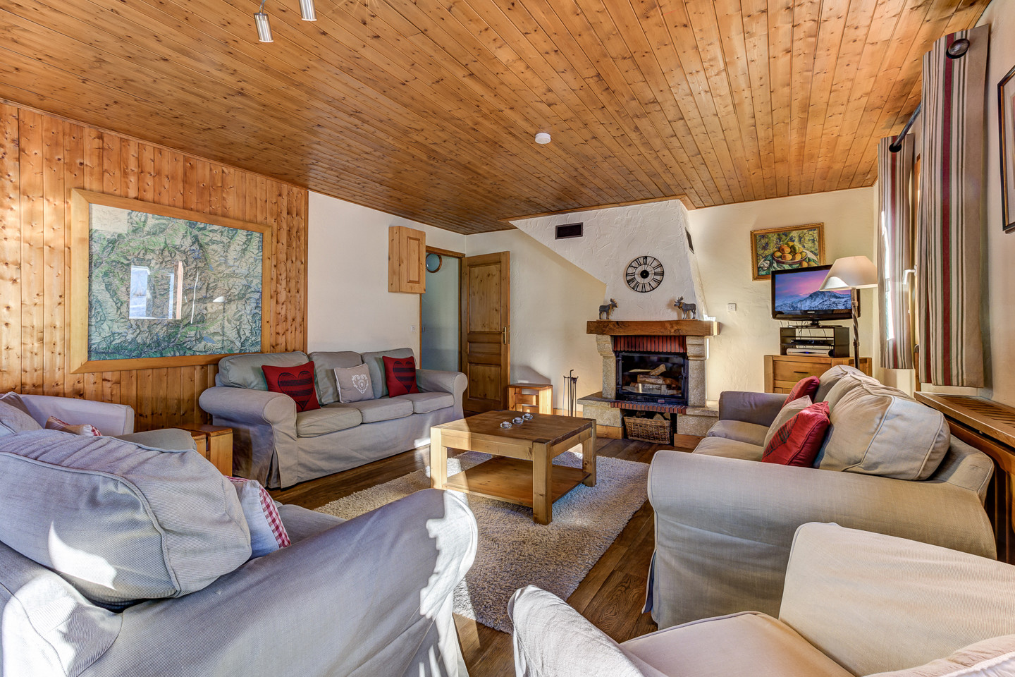 Veronica Sitting Room 2