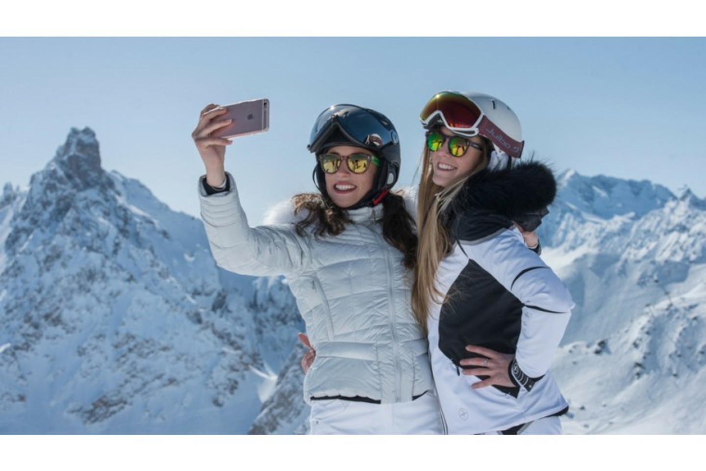Girls Selfie For Carousel Padwzc2mcw1mtisikzgrkzgriismf0