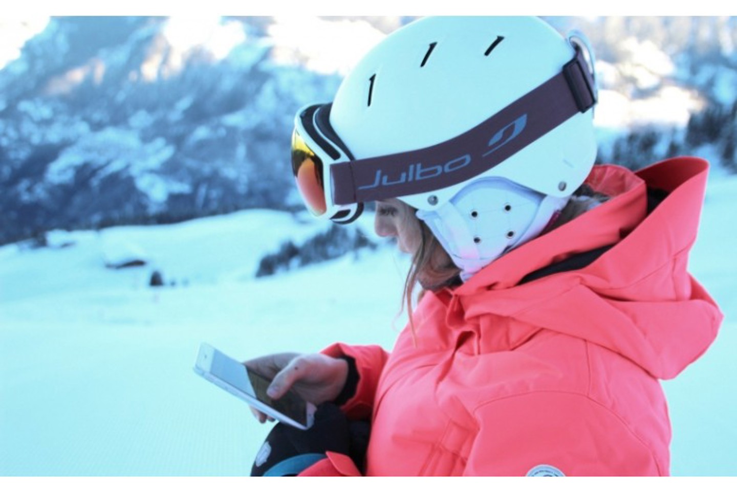 GIRL PHONE 800X500 Padwzc2mcw1mtisikzgrkzgriismf0