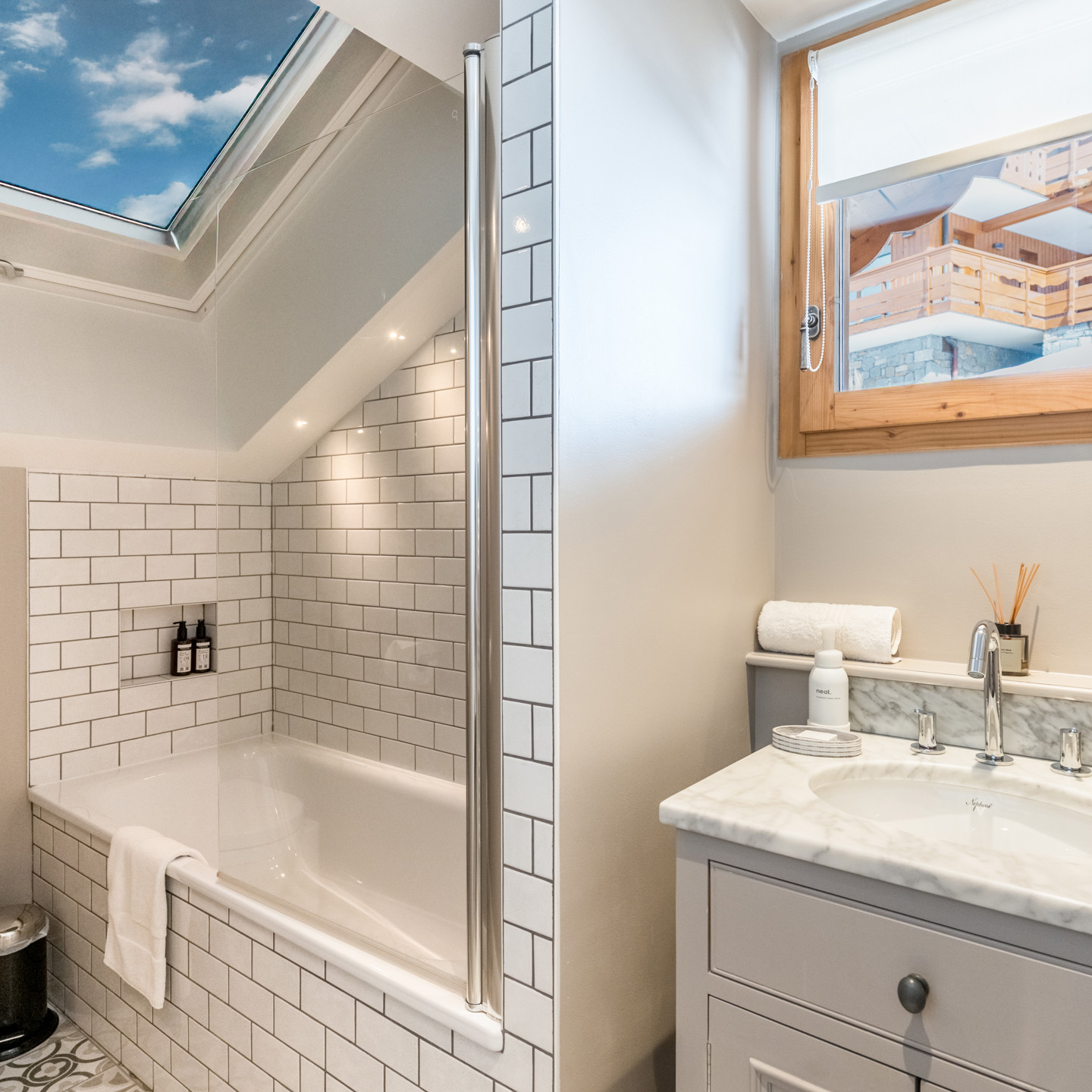 Chalet Quatre Meules Room 1 Bathroom